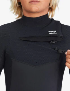 BILLABONG REVOLUTION 4/3 MM CHEST ZIP BOYS 8-14 BLACK -SurfVibe Shop billabong revolution 4 3 mm chest zip muta ragazzo 3