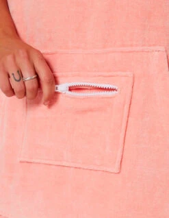 OCEAN & EARTH LADIES HOODED PONCHO PINK -SurfVibe Shop ocean earth ladies hooded poncho in spugna donna pink 2