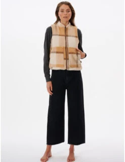 RIP CURL BREEZE VEST CAMEL -SurfVibe Shop rip curl smanicato breeze camel 1