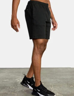 RVCA VA ESSENTIAL SWEATSHORT -SurfVibe Shop rvca va essential sweatshort 18 5 pantaloncini 2