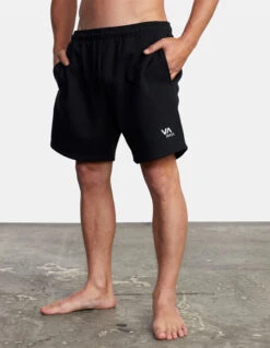 RVCA VA ESSENTIAL SWEATSHORT -SurfVibe Shop rvca va essential sweatshort 18 5 pantaloncini 7