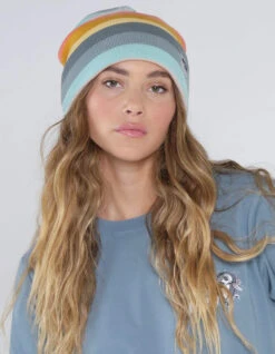 SALTY CREW FRITS BEANIE HOT CORAL -SurfVibe Shop salty crew frits beanie hot coral 3