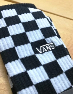 VANS CHECKERBOARD CREW II SOCKS BLACK -SurfVibe Shop vans calzini checkerboard crew ii black