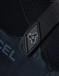 XCEL MEN'S INFINITI SPLIT TOE 3MM -SurfVibe Shop xcel 3mm calzari infiniti split toe 4